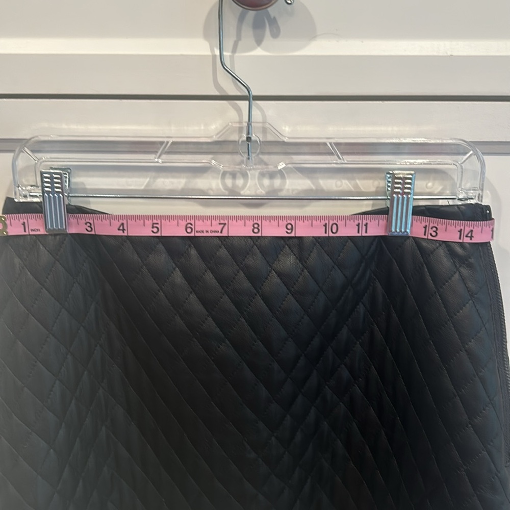 NWOT Vegan Quilted Leather Skirt - Picture 5 of 8